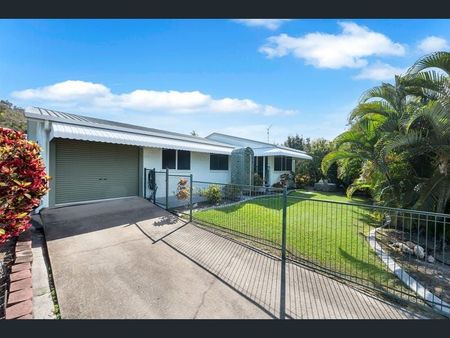 8 Star Court, Mount Louisa - Photo 2