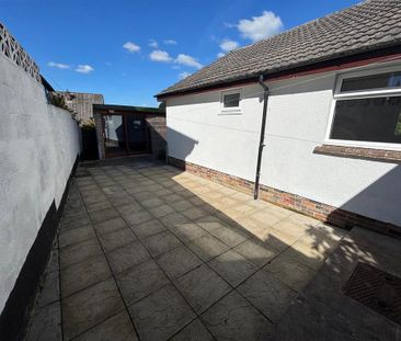 5 bedroom bungalow to rent - Photo 6