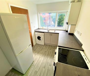 1 bedroom flat to rent - Photo 2