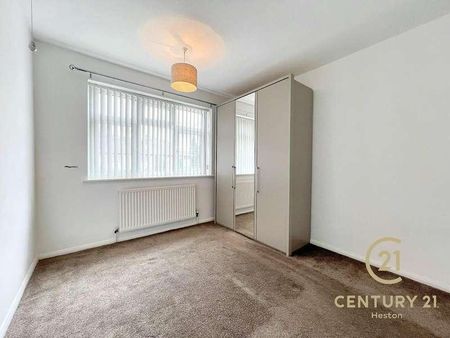 North Hyde Lane, TW5 - Photo 4