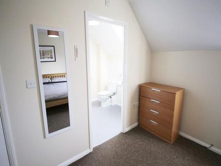 5 Exley Square, Lincoln, Lincolnsire, LN2 - Photo 2