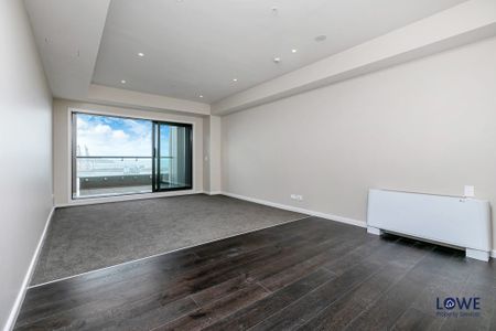 Penthouse 2 Level 2 Bedroom Executive Apartment With Amazing Views. - Photo 3