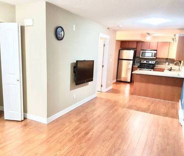 1 Bed 1 Bath - Townhouse - Photo 4