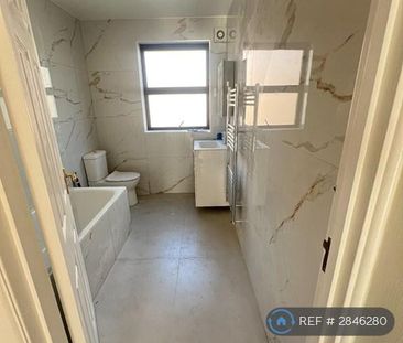 3 bedroom maisonette to rent - Photo 4