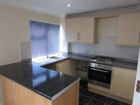 1 bedroom flat to rent - Photo 5