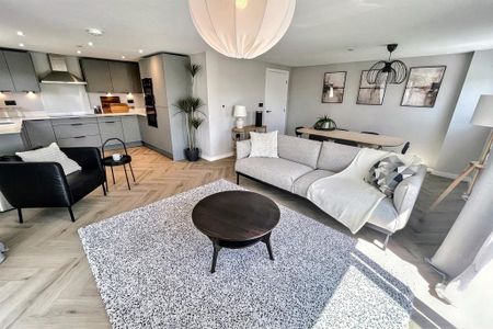 3 bedroom flat to rent - Photo 3