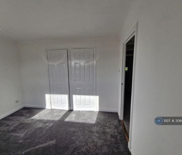 4 bedroom terraced house to rent - Photo 2