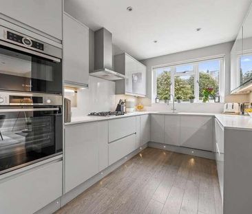 Goodwyn Avenue, Mill Hill, NW7 - Photo 4