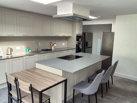 Sparkbridge Road Room 3 - Photo 3