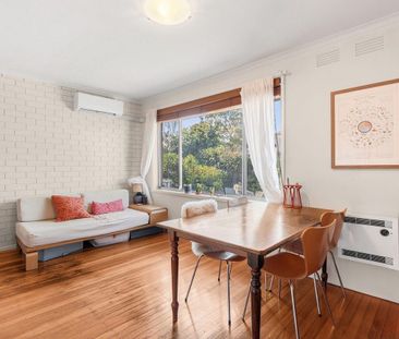 Comfort Living, Convenient Location - Photo 1