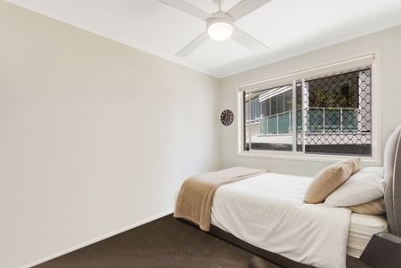 FURNISHED BEACHSIDE APARTMENT - Photo 5