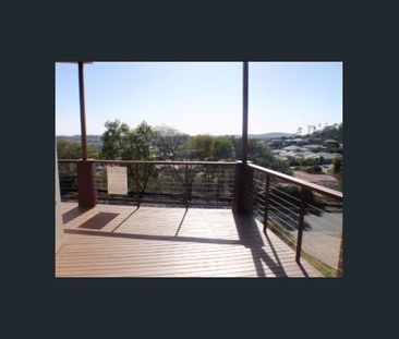 STYLISH HOME WITH VIEWS GALORE - Photo 2