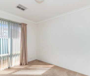 Charming Four Bedroom Home in Beeliar - Photo 6