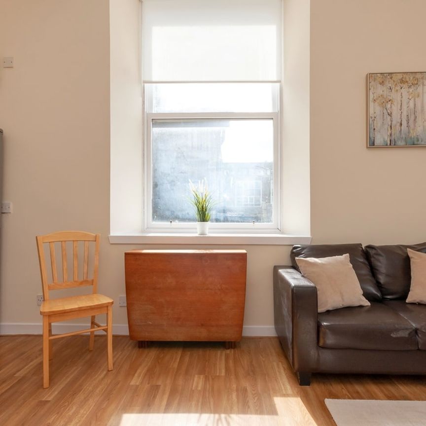 1 Bed Flat, Trinity Lane, AB11 - Photo 1