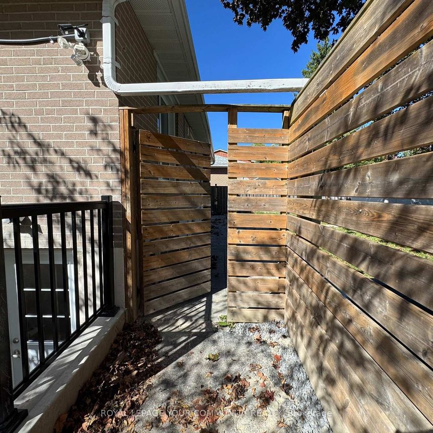 For Lease - 145 Harrison Drive Unit# Lower 2, Newmarket, Ontario - Photo 1