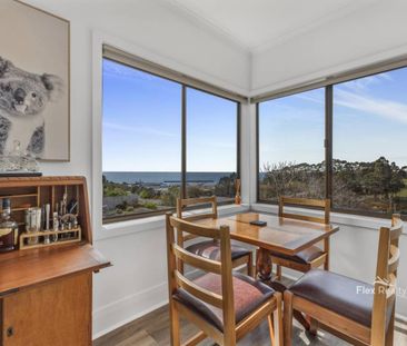 Charming Family Home with Sea Views - Photo 5