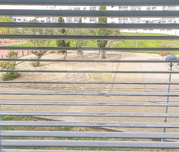Apartment T3 in Santa Iria de Azoia, São João da Talha e Bobadela, ... - Foto 2