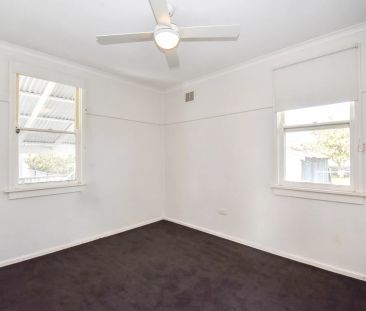 62 Matthews Avenue, Orange. - Photo 4