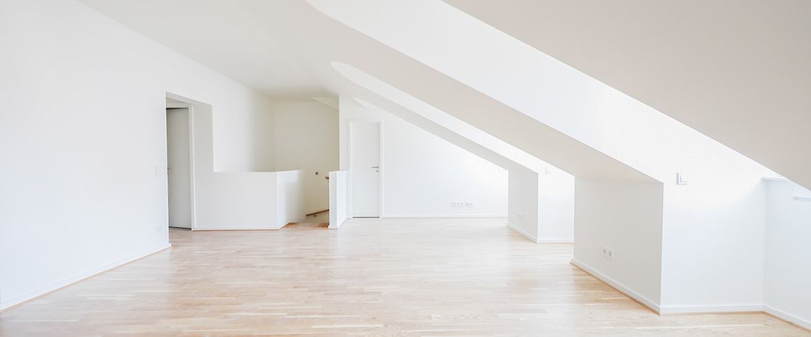 Charmante Maisonette mit zwei Bädern, lichtdurchfluteten Räumen & moderner Einbauküche - Photo 1