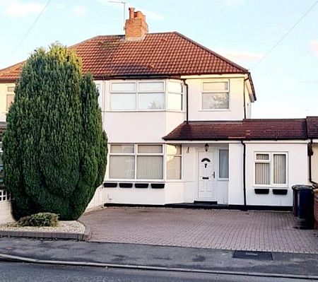 Yoxall Road, Solihull - Photo 4