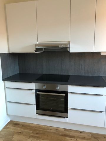 Per Albin Hanssons väg 61E - Photo 4