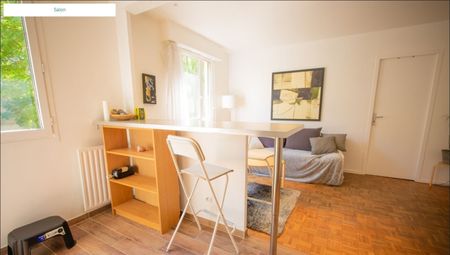 Location Appartement 5 pièces 91m² - Photo 2