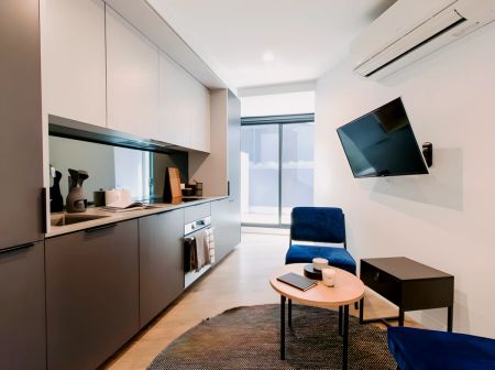 2 bed Apartment - Photo 4