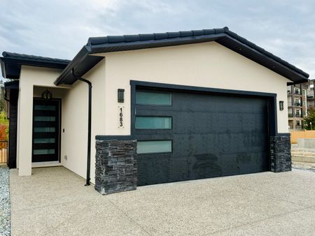 4 Bdrm Family Home in West Harbour - Photo 4