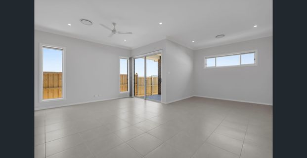 Brand new 4-bedroom home in Wilton - Photo 1