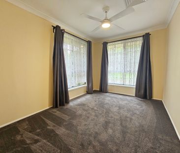 A Neat and Comfortable family residence near school and amenities - Photo 4