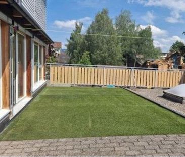 Spacious 3-room apartment with conservatory & 21 m² terrace central... - Photo 5