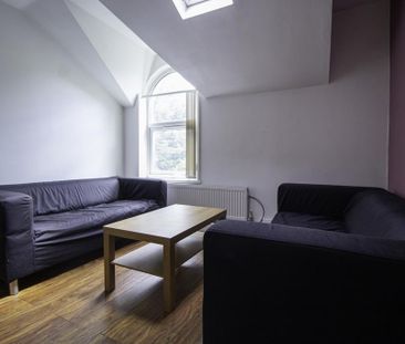 3 bedroom apartment to rent - Photo 3