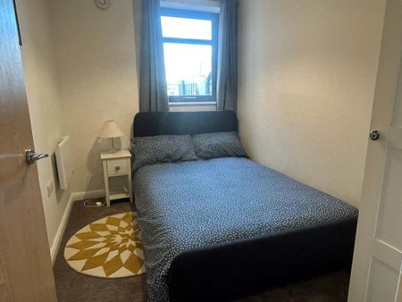 2 bedroom apartment to rent - Photo 3