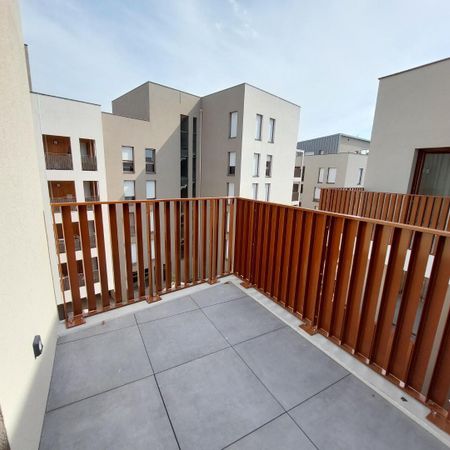 location Appartement T2 DE 53.47m² À BRIGNAIS - Photo 3