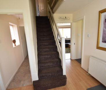 3 bedroom semi-detached house to rent - Photo 4