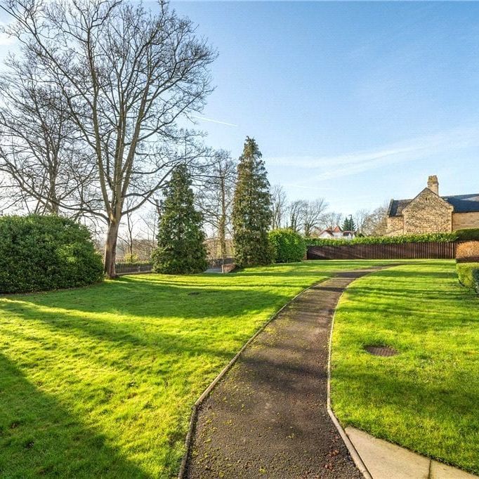 Wharfe Grange, Wetherby, LS22 - Photo 1