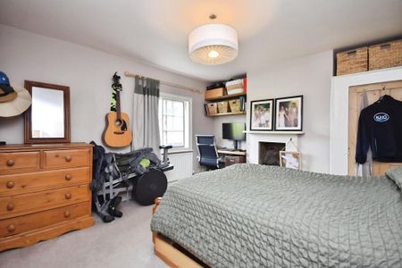 2 bedroom semi-detached house to rent - Photo 5
