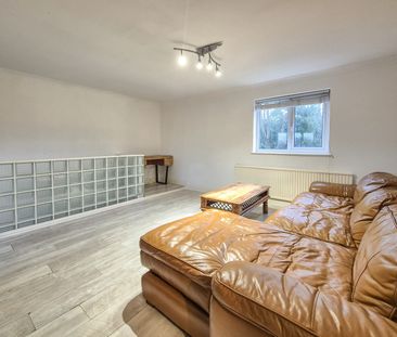 Leat Close, CM21, Sawbridgeworth - Photo 2