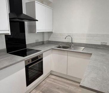 4 bedroom semi-detached house to rent - Photo 1