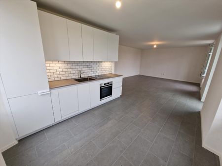 3.5 Zimmer, 90 m², 2. Stock - Photo 3