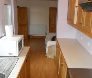 2 bedroom End of terrace house To Let - Photo 6