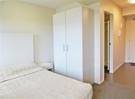 Studio Apartment in The Peak - Rent includes electricity - Photo 2