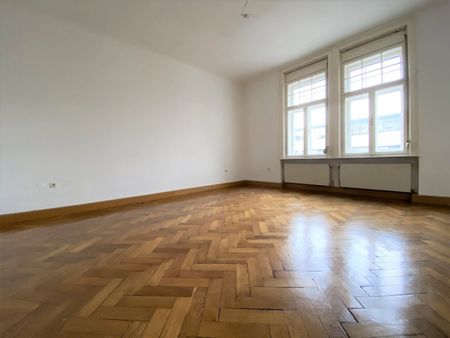 Provisionsfrei – Exklusive, wunderschöne 5-Zimmer-Altbauwohnung mit KFZ-Garage und 2 Balkonen in absoluter Bestlage in St. Leonhard - Photo 5
