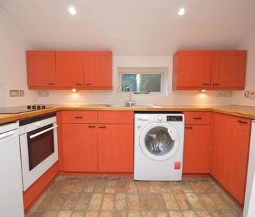 2 bedroom property to rent - Photo 4