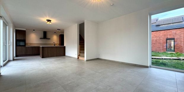 Woning te huur in Izegem voor € 1.300 met 3 slaapkamers - Photo 1