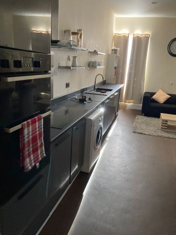 Room in a Shared House, Selwyn Street, L4 - Photo 5