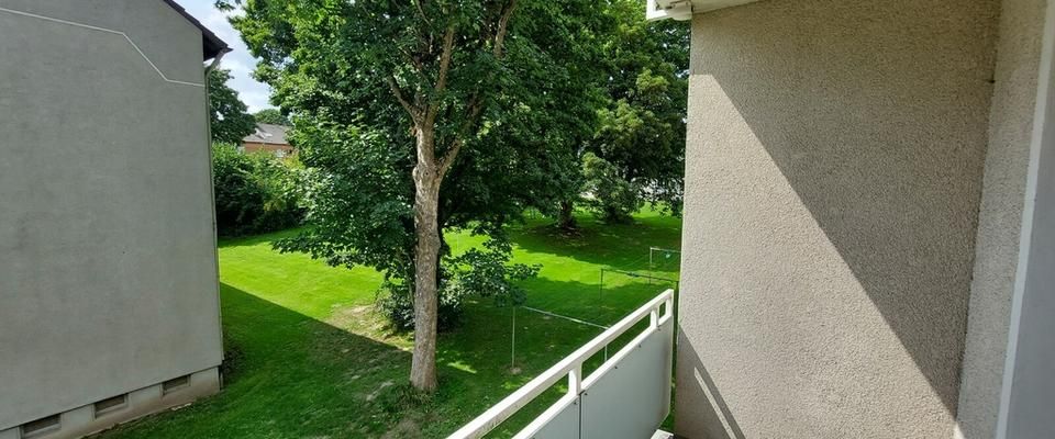 Bei VIVAWEST die Sonnenstrahlen auf dem eigenen Balkon genießen. - Foto 1