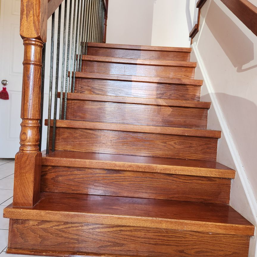 For Lease - 4253 Trellis Crescent Unit# Upper, Mississauga, Ontario - Photo 1