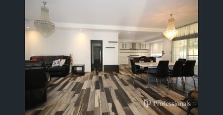 Spacious Home in Gelorup - Photo 2