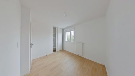 Location Appartement 4 pièces 85m² POITIERS 86000 - Photo 2
